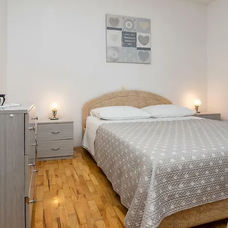 Apartment Olivera Trogir Exterior photo
